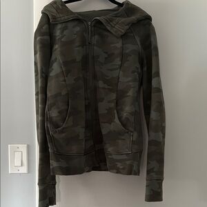 Lululemon Scuba hoodie in camo, size 12